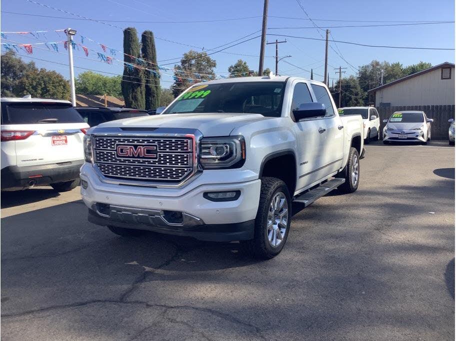 2017 GMC Sierra 1500 Denali Crew Cab 4WD