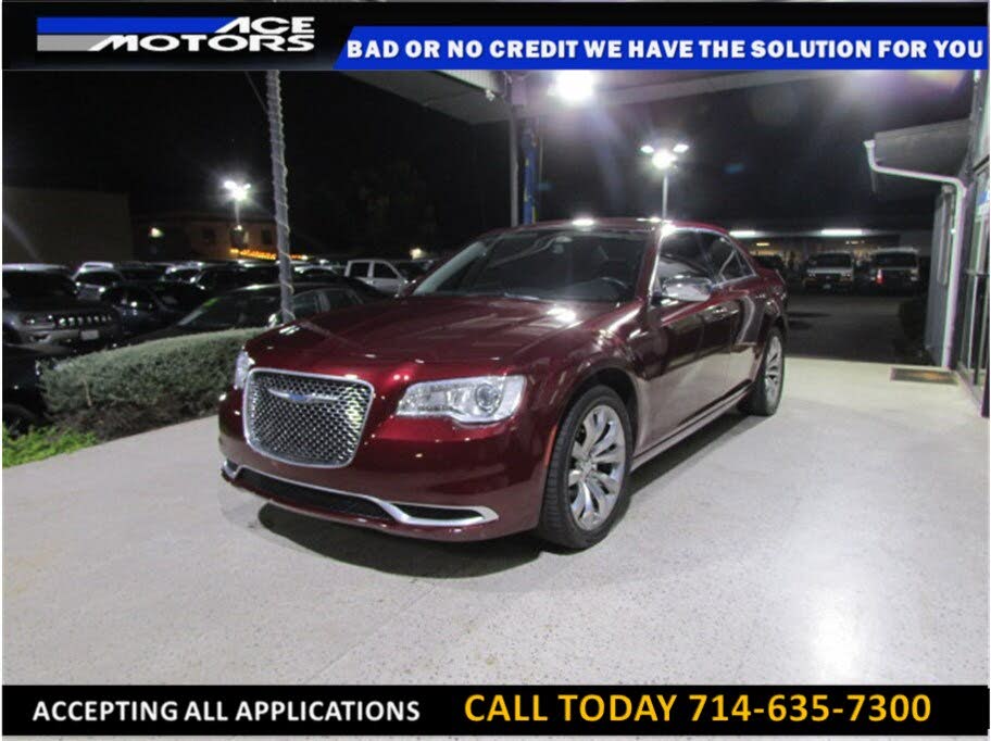 2018 Chrysler 300 Touring RWD