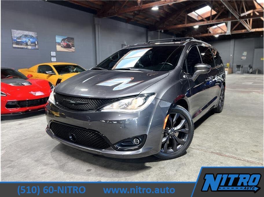 2020 Chrysler Pacifica Touring L Plus 35th Anniversary FWD