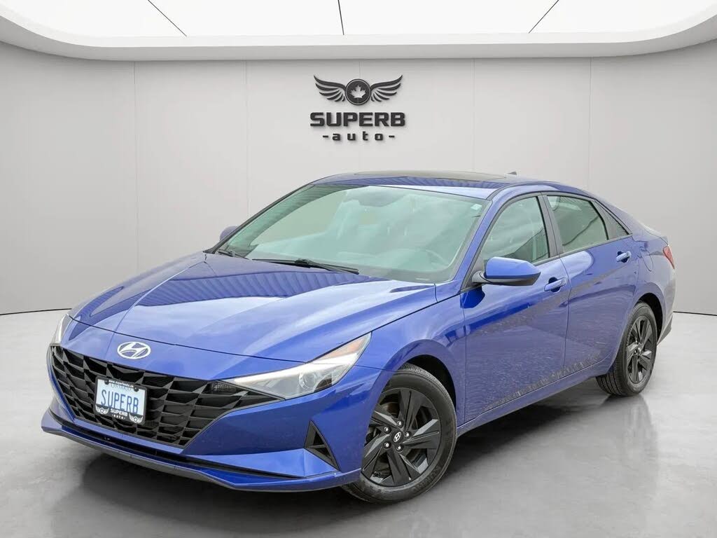 2022 Hyundai Elantra Preferred FWD with Sun and Tech Package