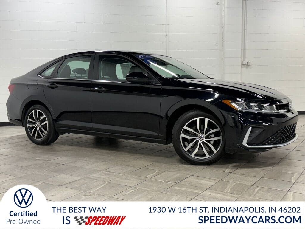 2025 Volkswagen Jetta SE FWD