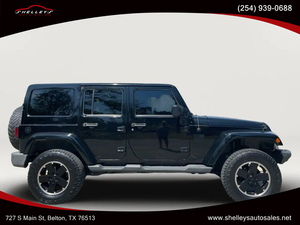 2012 Jeep Wrangler Unlimited Sahara 4WD