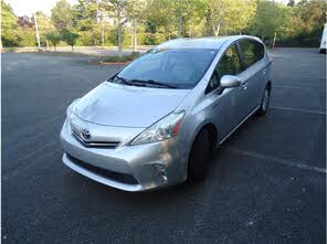 Toyota Prius v Two FWD