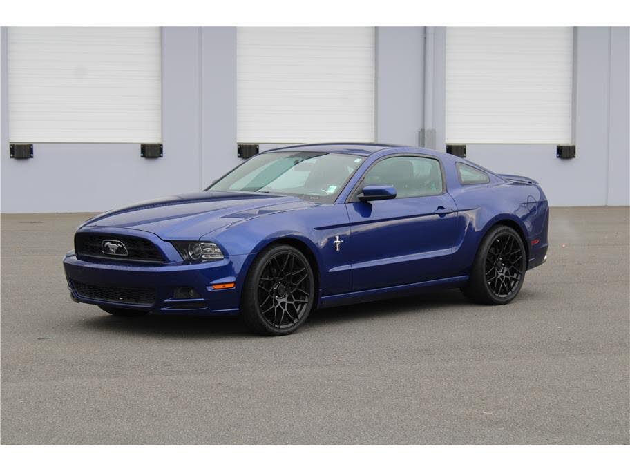 2014 Ford Mustang V6 Coupe RWD