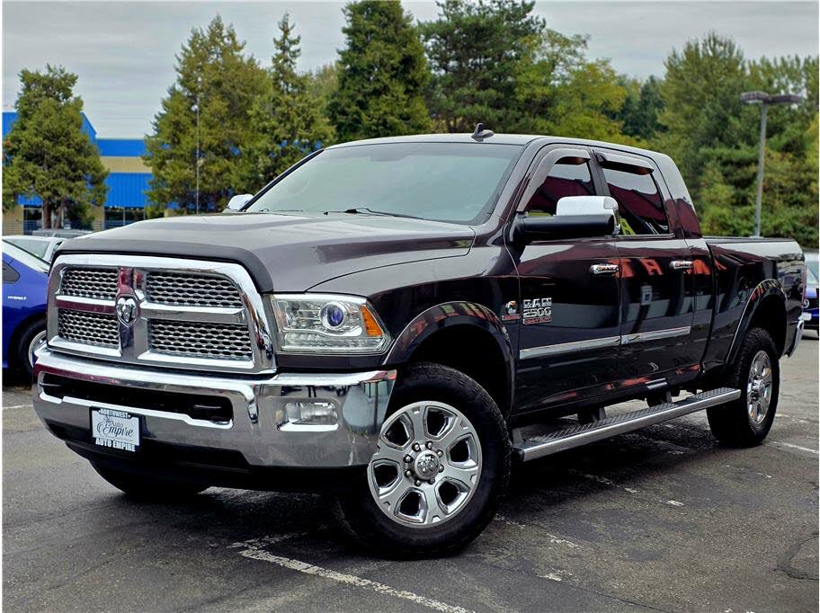 2014 RAM 2500 Laramie Mega Cab 4WD