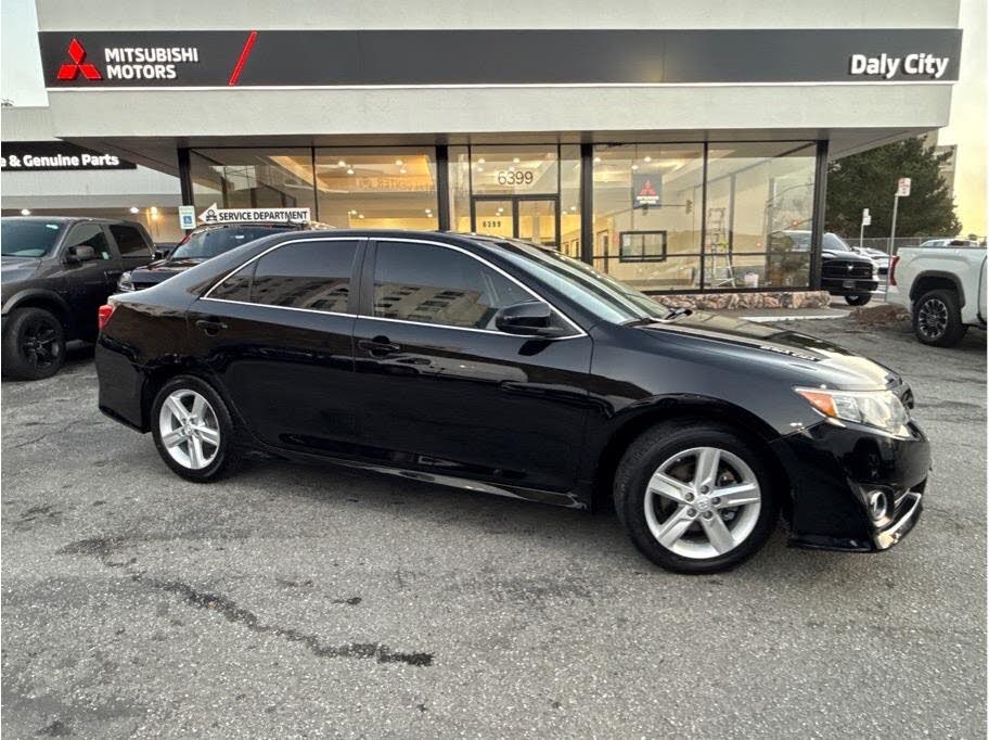 2014 Toyota Camry SE