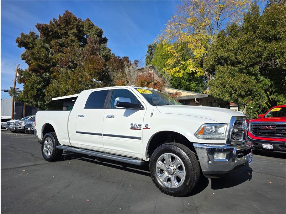 2016 RAM 3500 Laramie Mega Cab 4WD