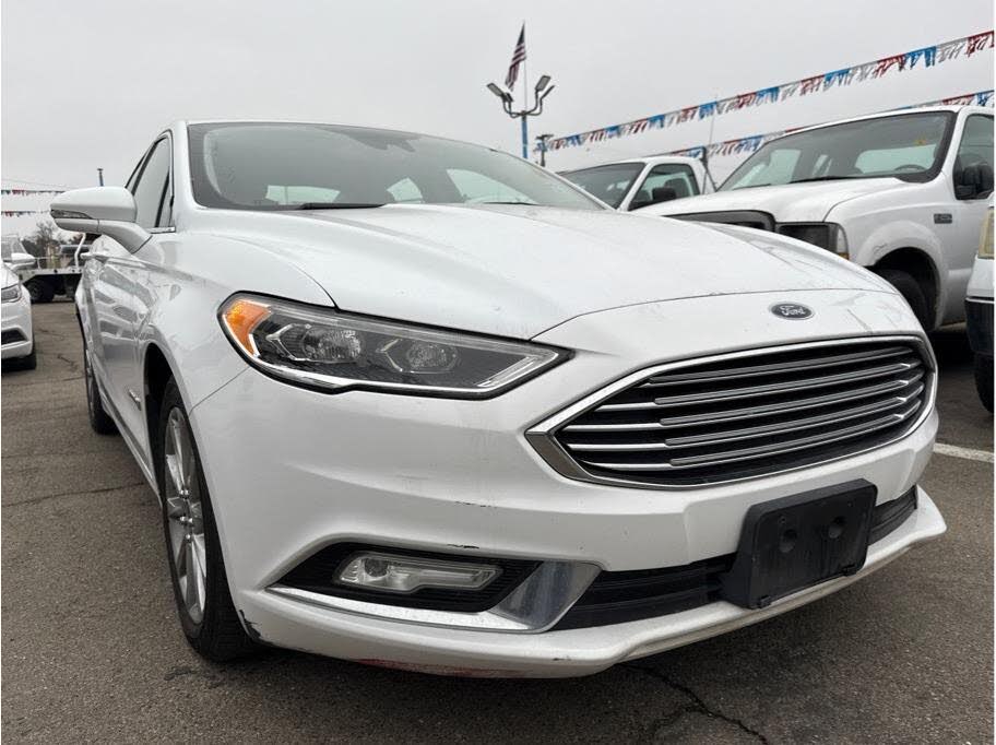 2017 Ford Fusion Hybrid SE FWD