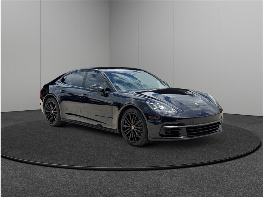 2017 Porsche Panamera 4S