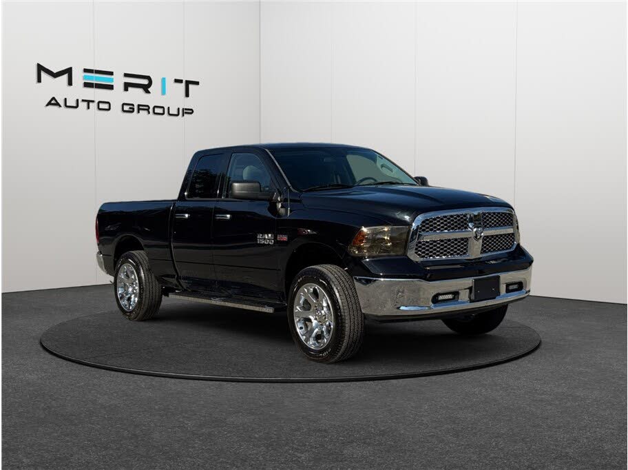 2017 RAM 1500 SLT Quad Cab 4WD