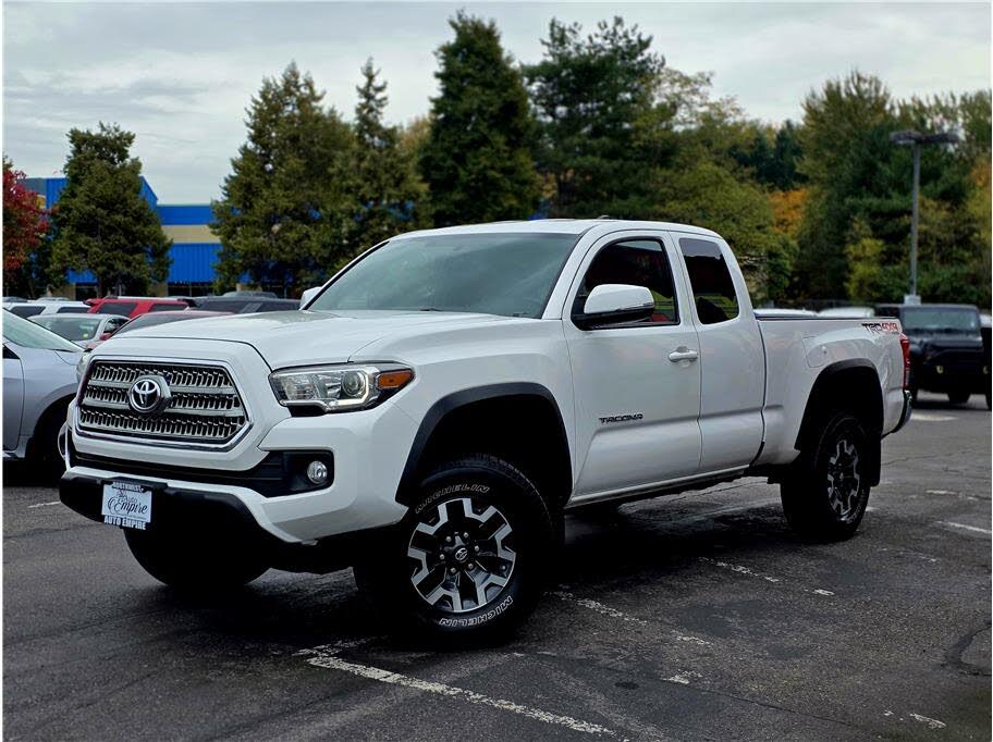 2017 Toyota Tacoma SR5 V6 Access Cab 4WD