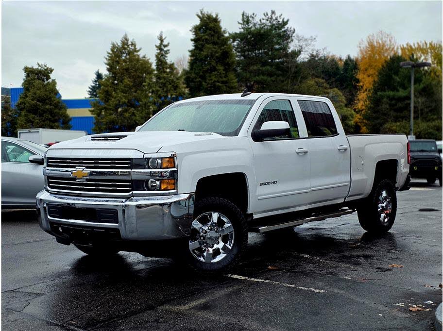 2018 Chevrolet Silverado 2500HD LT Crew Cab 4WD