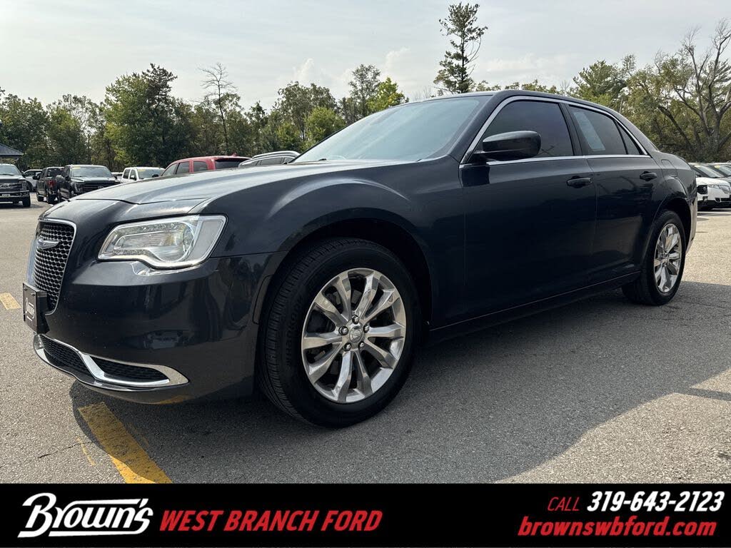 2018 Chrysler 300 Touring AWD