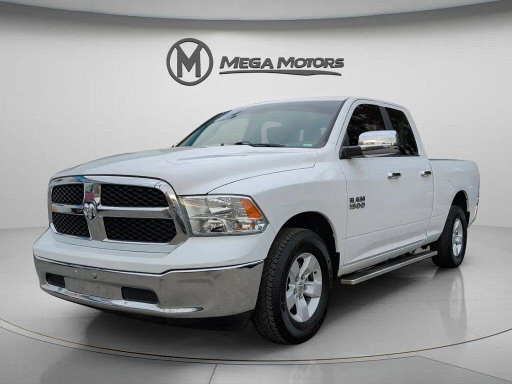 2018 RAM 1500 SLT Crew Cab RWD