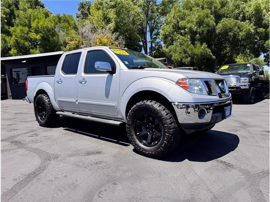 2019 Nissan Frontier SL Crew Cab 4WD