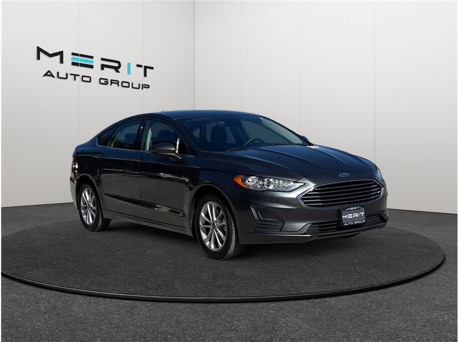 2020 Ford Fusion SE FWD