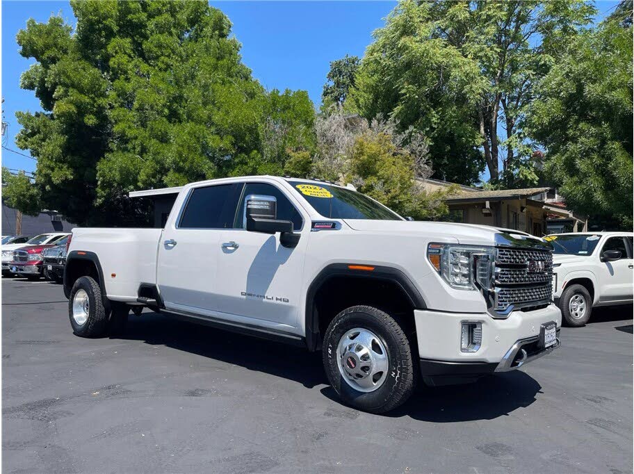 2021 GMC Sierra 3500HD Denali Crew Cab 4WD
