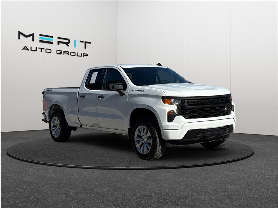 2022 Chevrolet Silverado 1500 Custom Double Cab 4WD