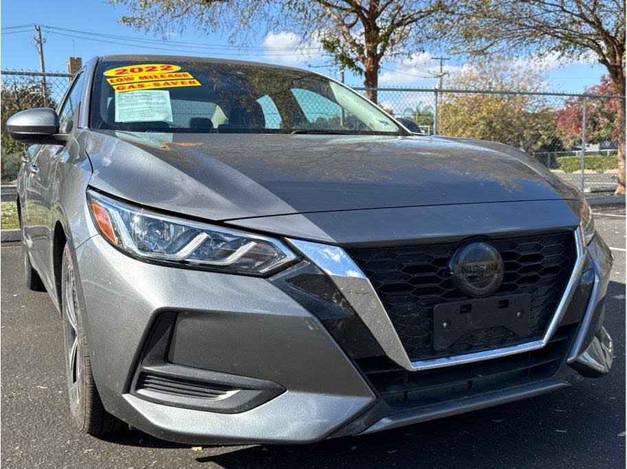 2022 Nissan Sentra SV FWD