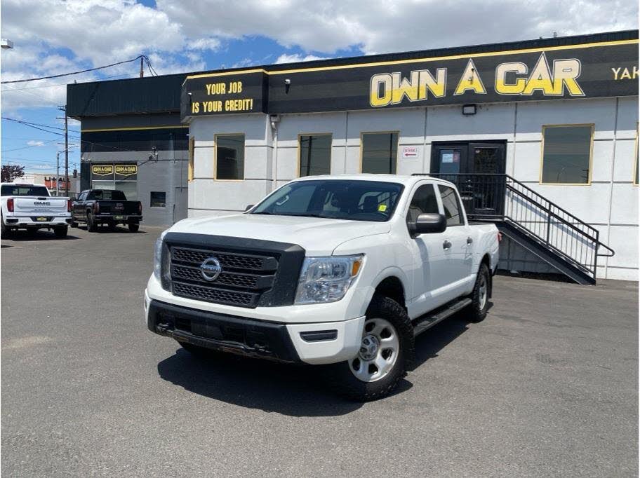 2022 Nissan Titan S Crew Cab 4WD