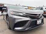 Toyota Camry SE FWD