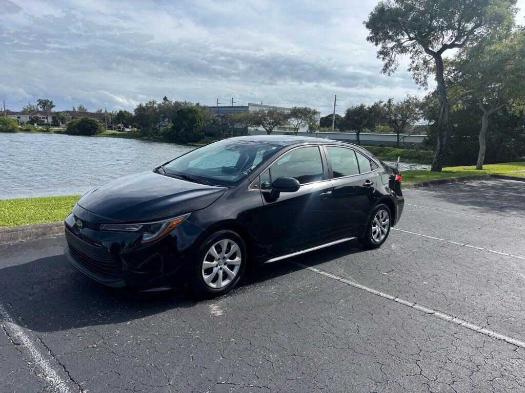 2023 Toyota Corolla LE FWD