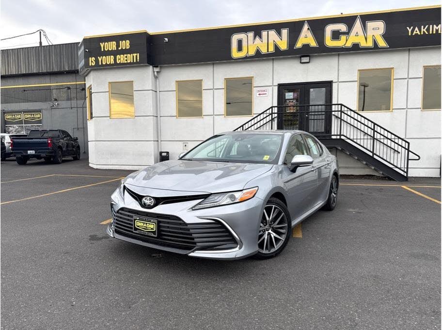 2024 Toyota Camry XLE FWD