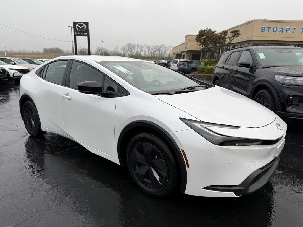 2024 Toyota Prius LE FWD