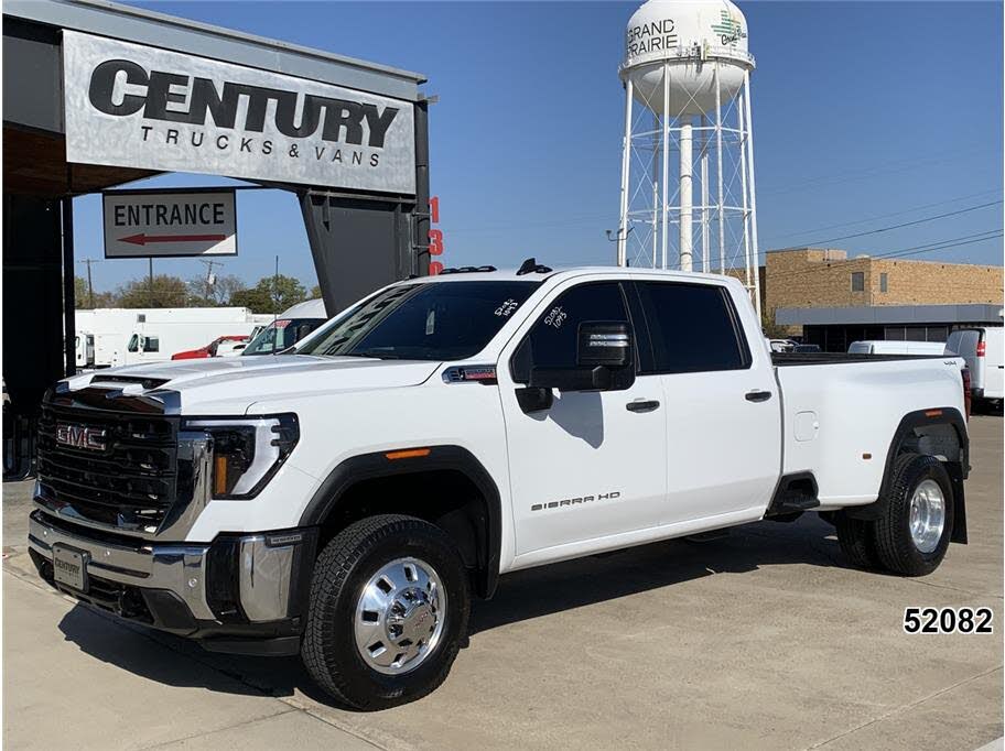 2025 GMC Sierra 3500HD Pro Crew Cab 4WD