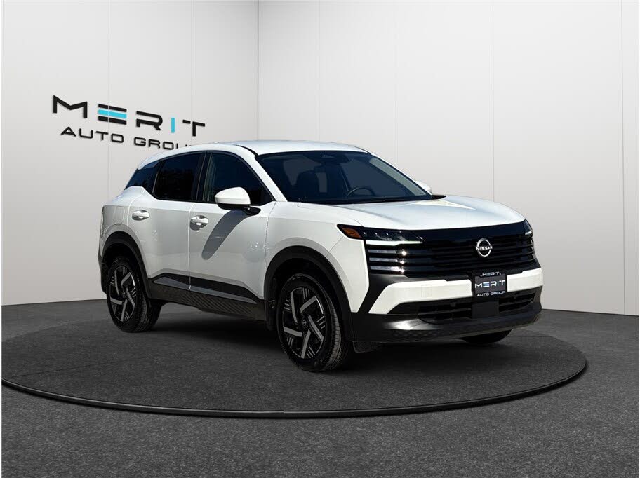 2025 Nissan Kicks SV FWD