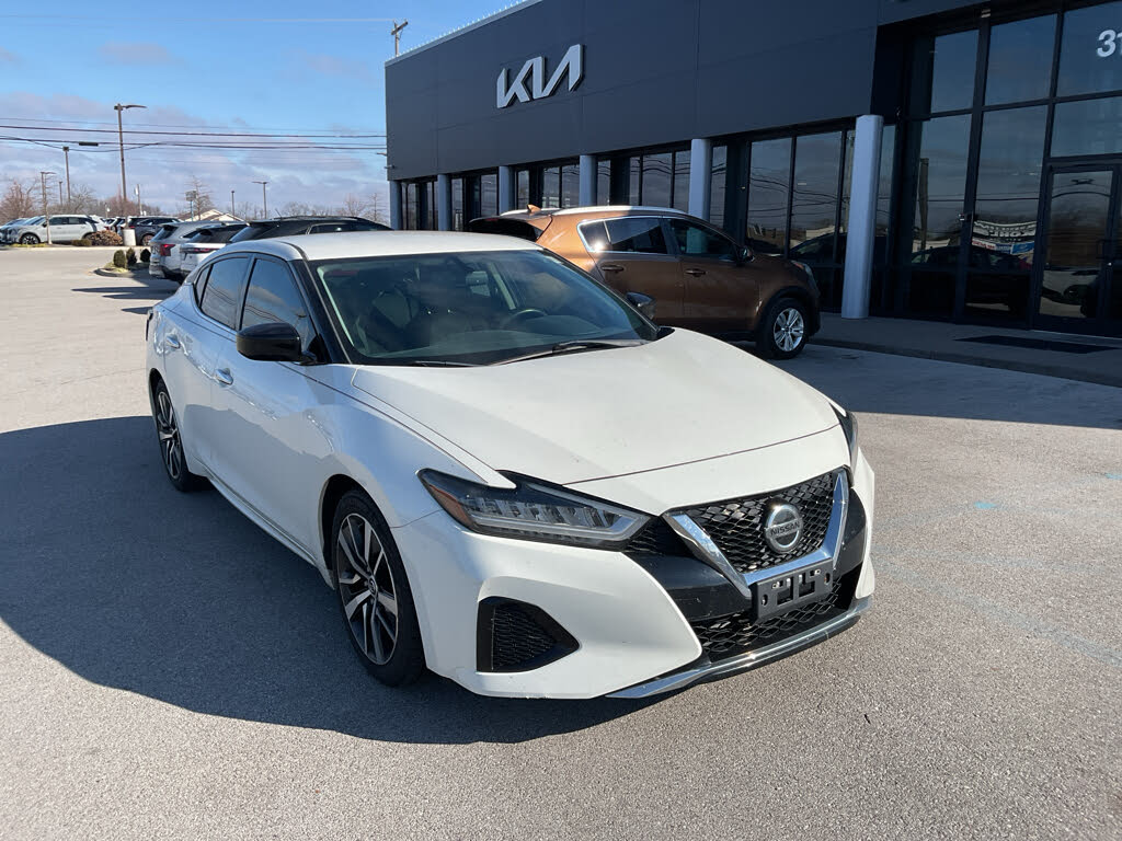 2019 Nissan Maxima S FWD