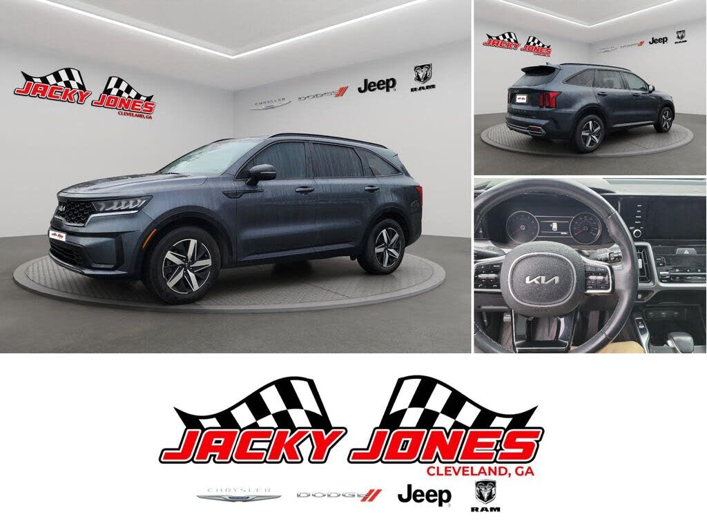 2022 Kia Sorento S FWD