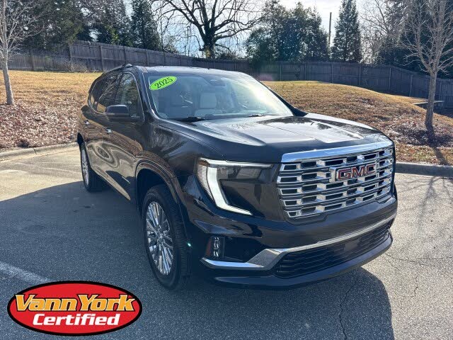 2025 GMC Acadia Denali FWD