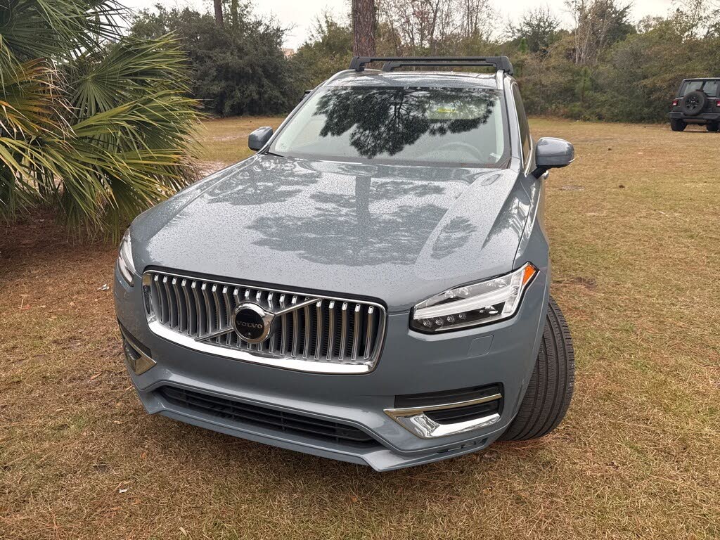 2023 Volvo XC90 B6 Plus Bright Theme 7-Passenger AWD
