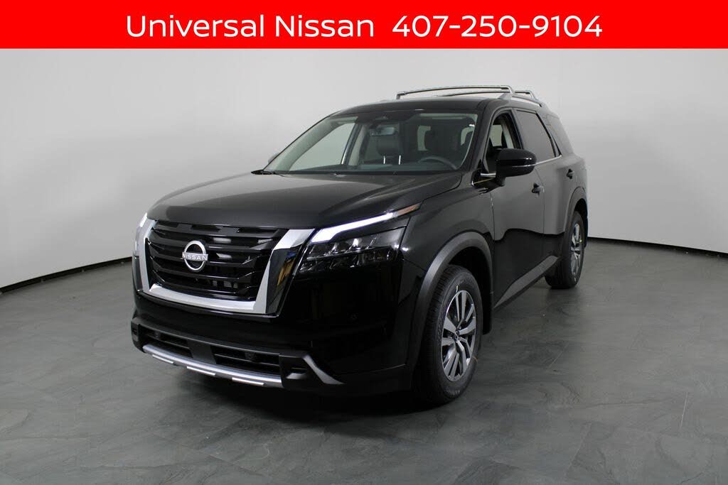 2025 Nissan Pathfinder SL FWD