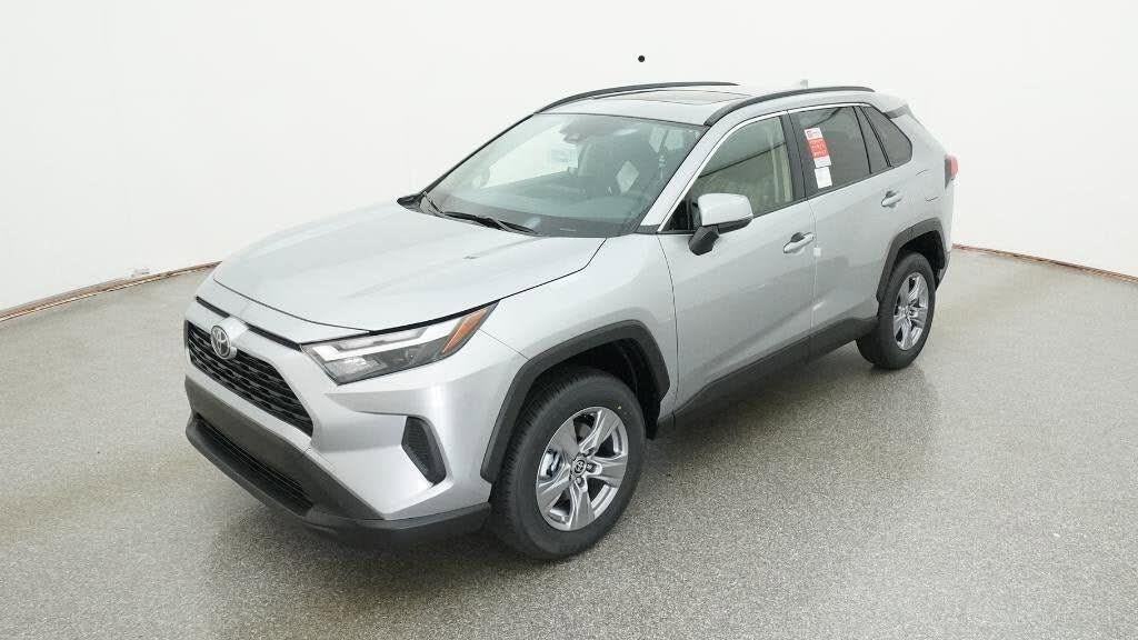 2025 Toyota RAV4 XLE AWD