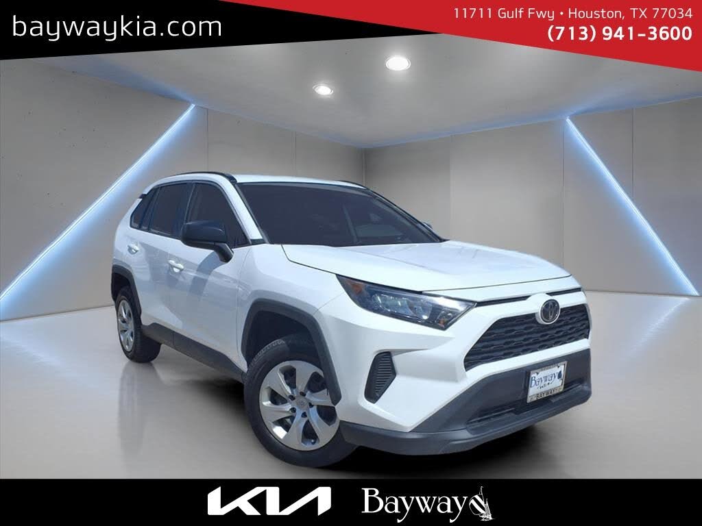 2021 Toyota RAV4 LE FWD
