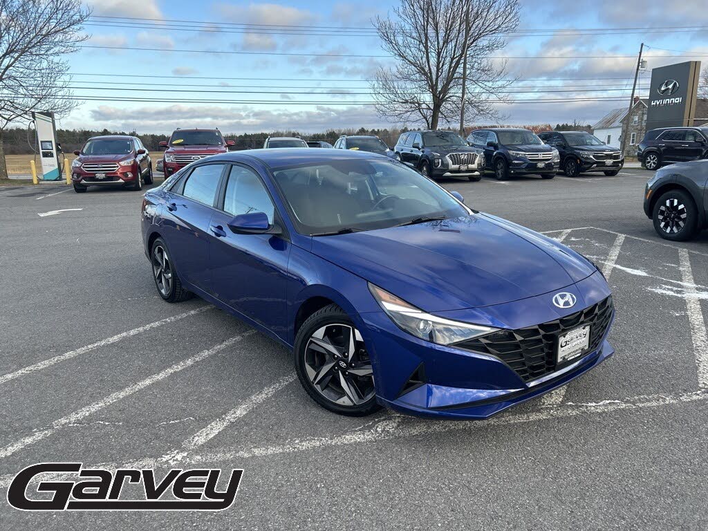 2023 Hyundai Elantra SEL FWD