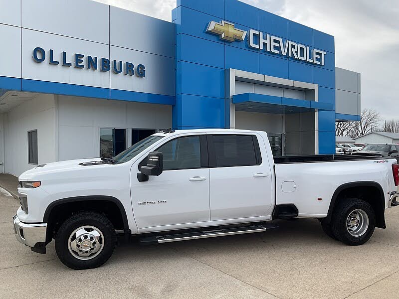 2024 Chevrolet Silverado 3500HD LT Crew Cab 4WD