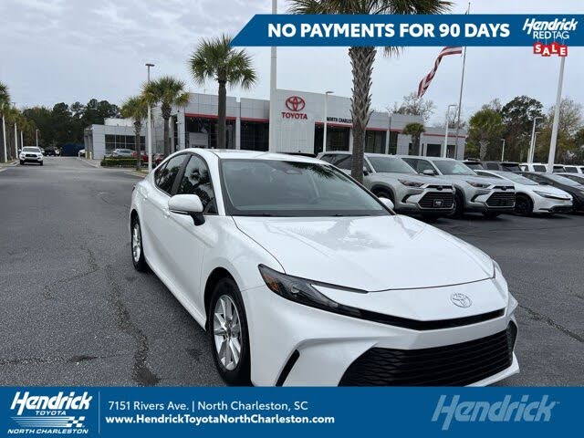 2025 Toyota Camry LE FWD