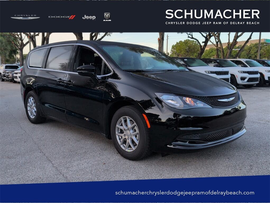 2026 Chrysler Voyager LX FWD