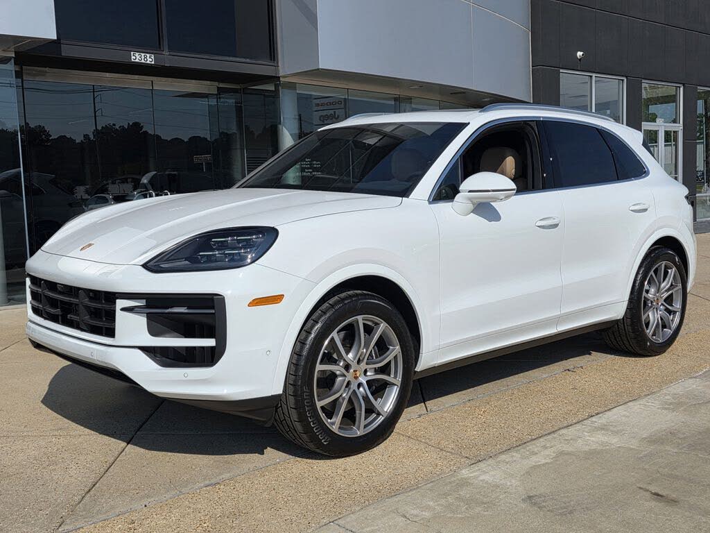 2025 Porsche Cayenne AWD