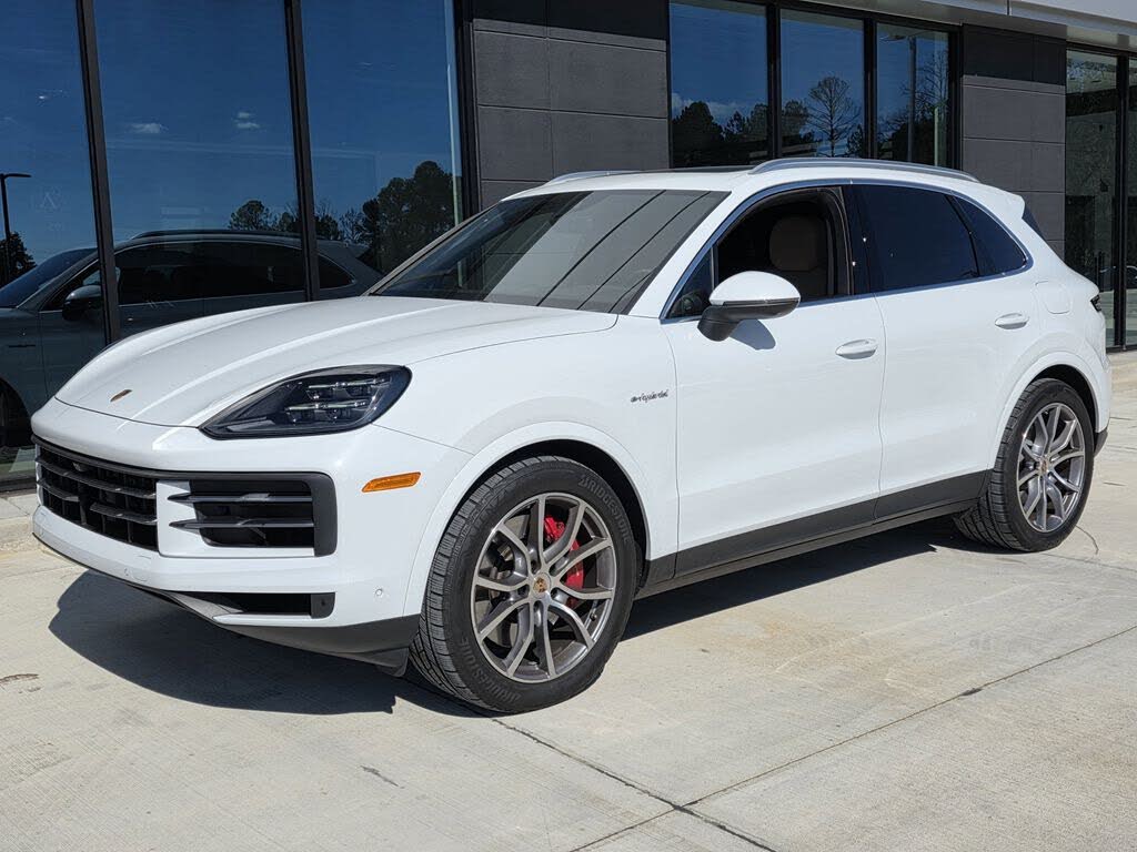 2025 Porsche Cayenne S AWD