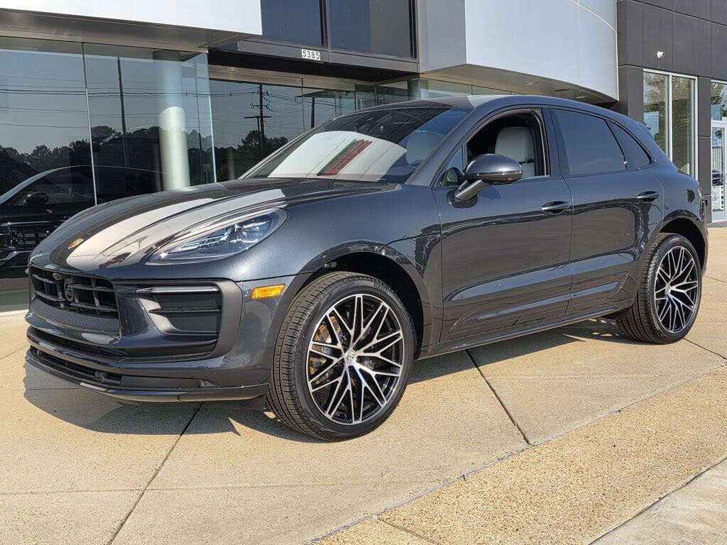 2025 Porsche Macan