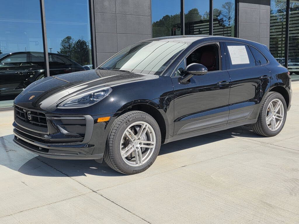 2025 Porsche Macan