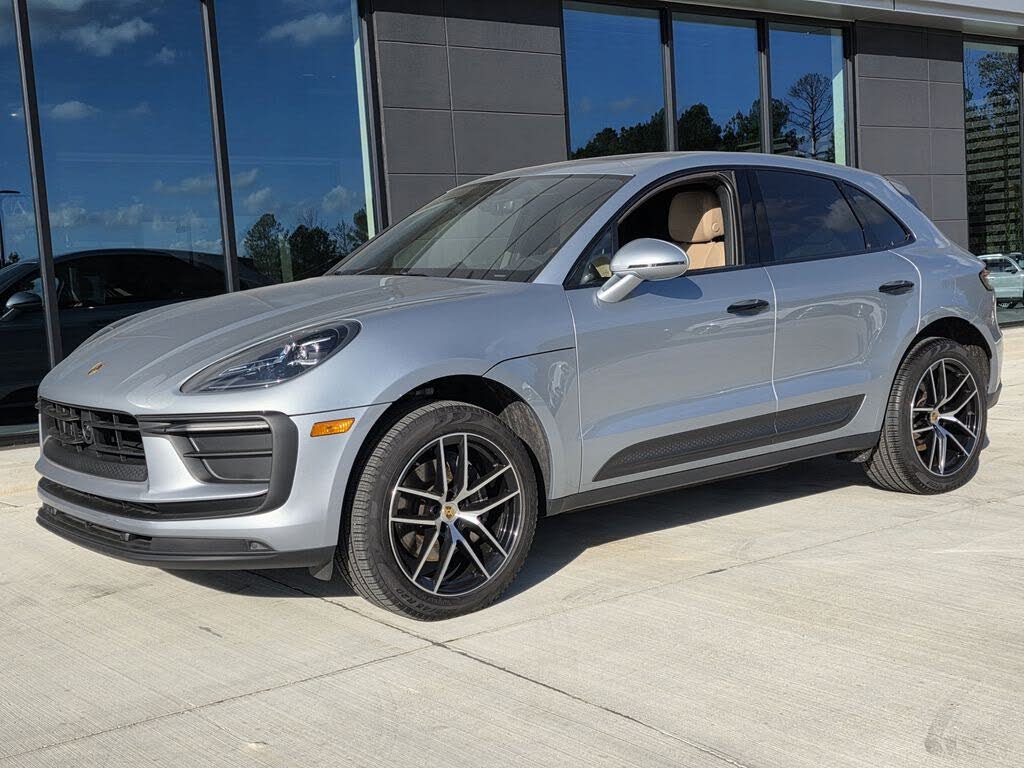 2025 Porsche Macan