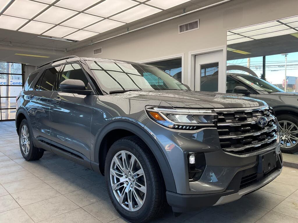 2026 Ford Explorer Active AWD