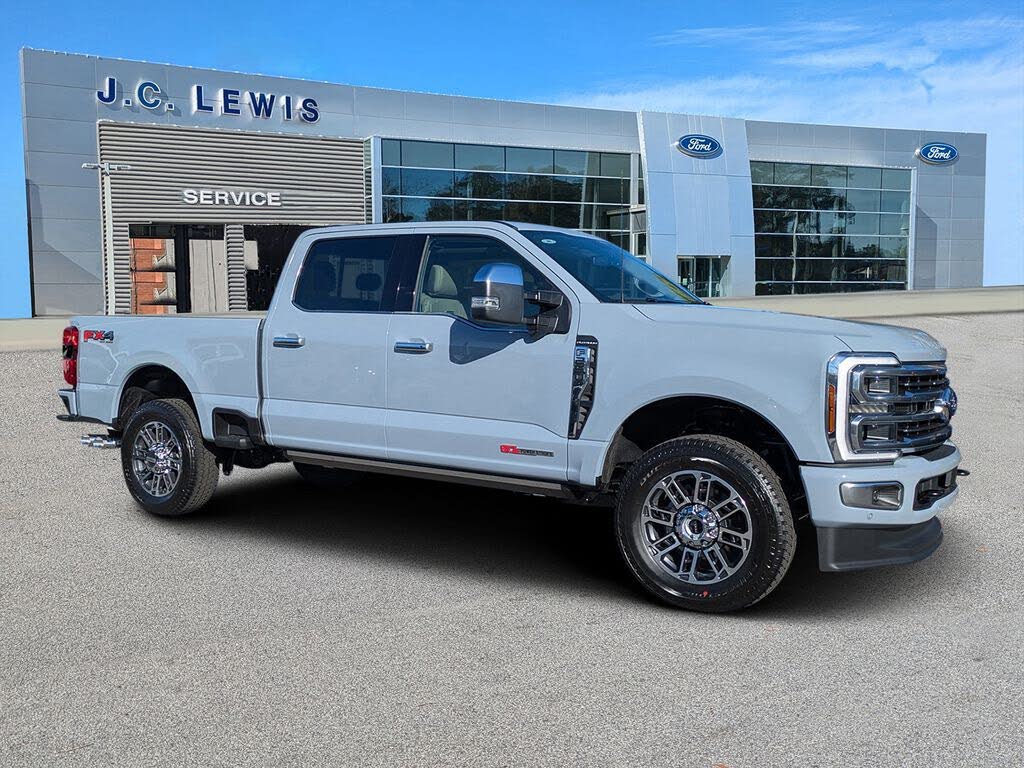 2026 Ford F-250 Super Duty Platinum Crew Cab 4WD