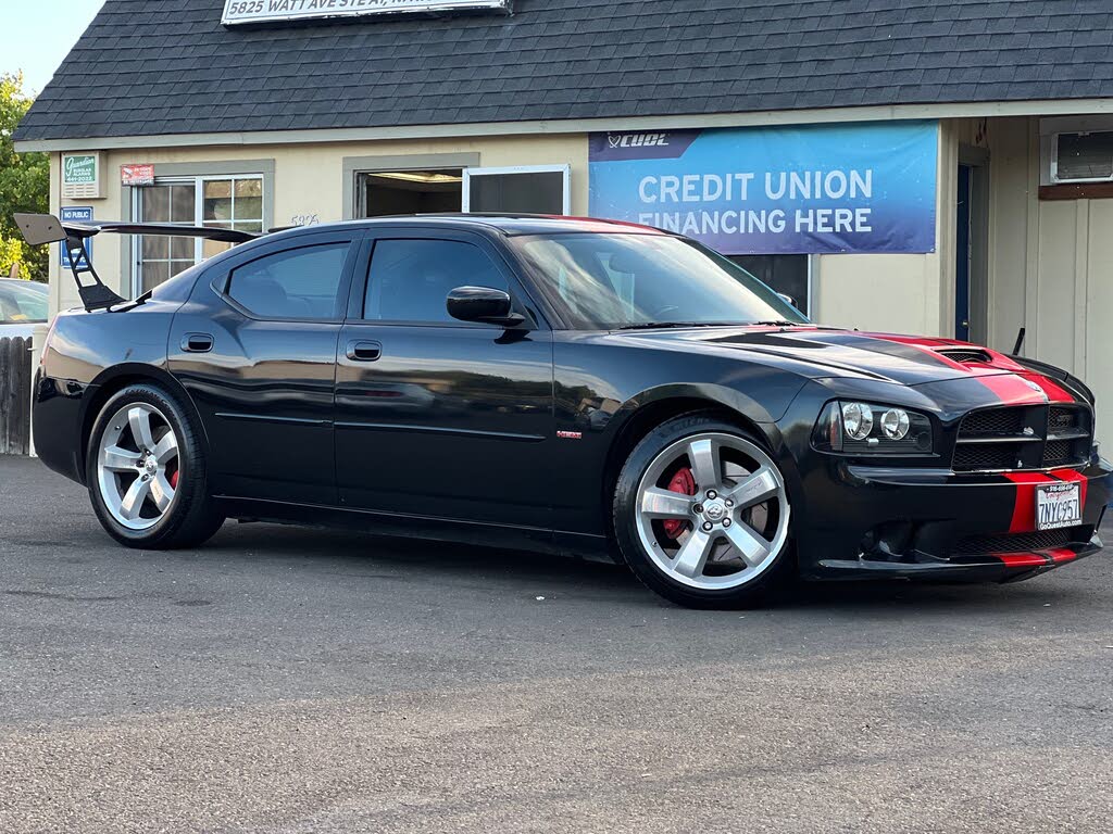 2006 Dodge Charger SRT8 RWD