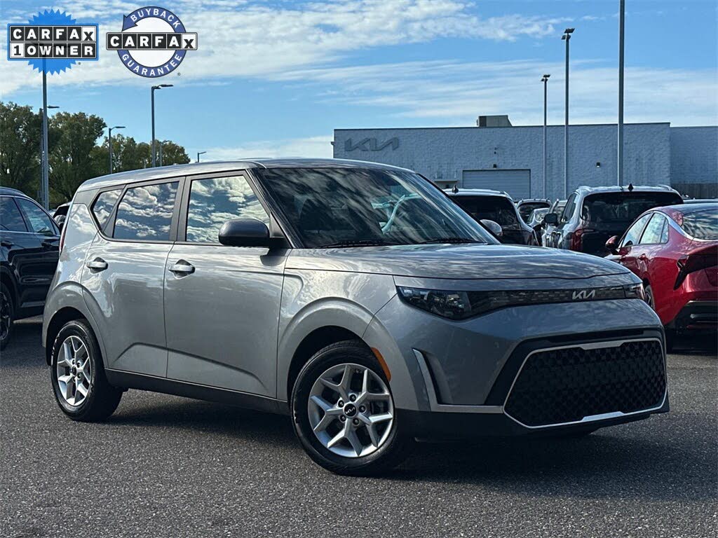 2023 Kia Soul LX FWD